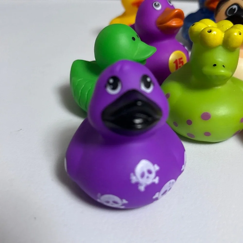 Rubber Ducks Lot of 12 Multicolor Pug Pirate Pixel Pig Skull Be Mine Cyclops Toy